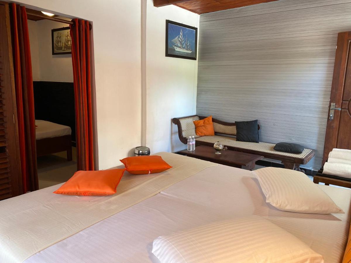 Beach Walk Hotel Unawatuna Exterior foto